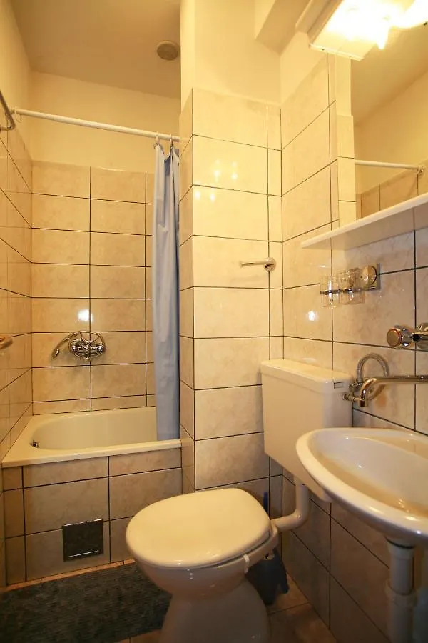 Apartment & Room Dinka, Krk كرك كرواتيا