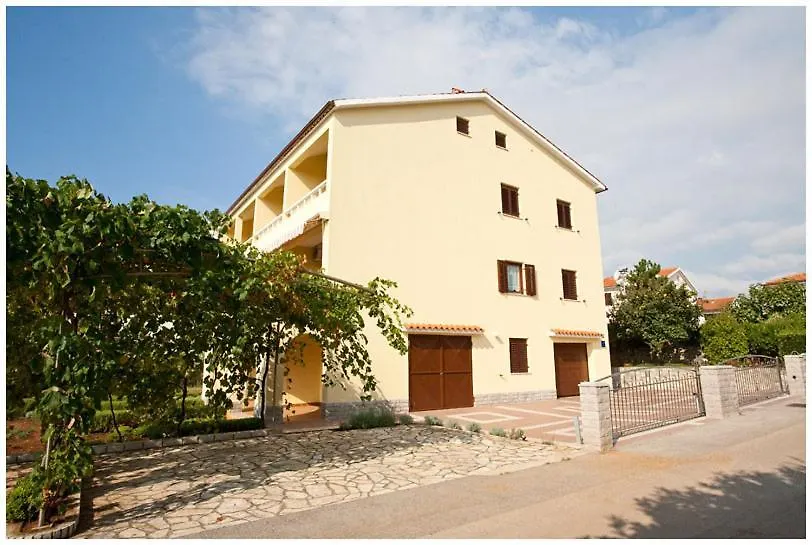 Apartment & Room Dinka, Krk كرك كرواتيا