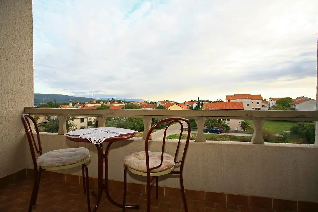 Apartment & Room Dinka, Krk كرك